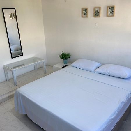 Habitaciones Independientes Cerca Al Aeropuerto 3 Cartagena Exterior photo